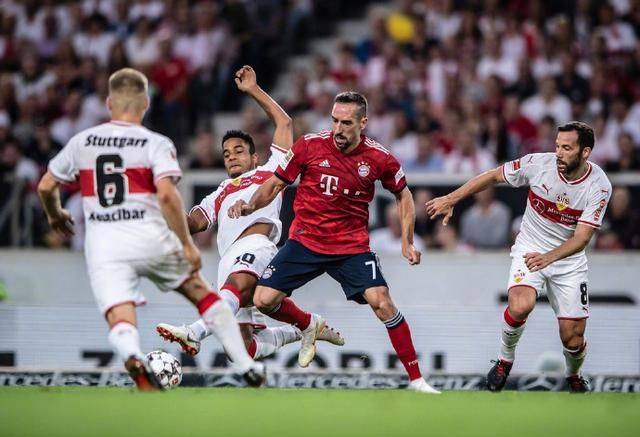 开云网站-成都蓉城训练开放日，集结日防线松动引欢呼，德国杯在即，医务组通报恢复的简单介绍