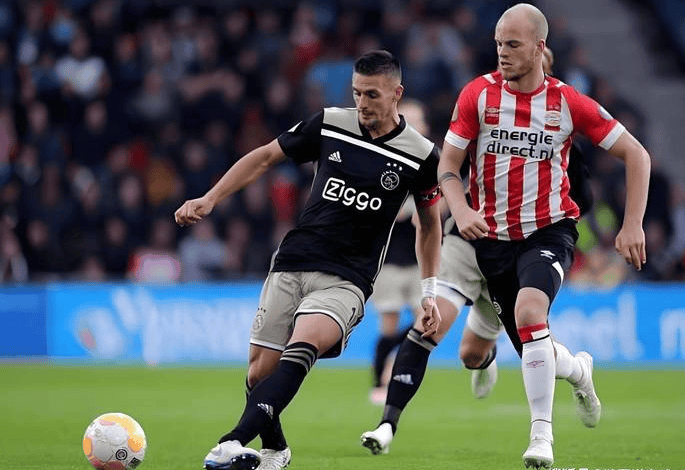 开云网站-欧联赛程吃紧；埃因霍温窗口期队长鼓劲；压力陡增；轮换策略成焦点