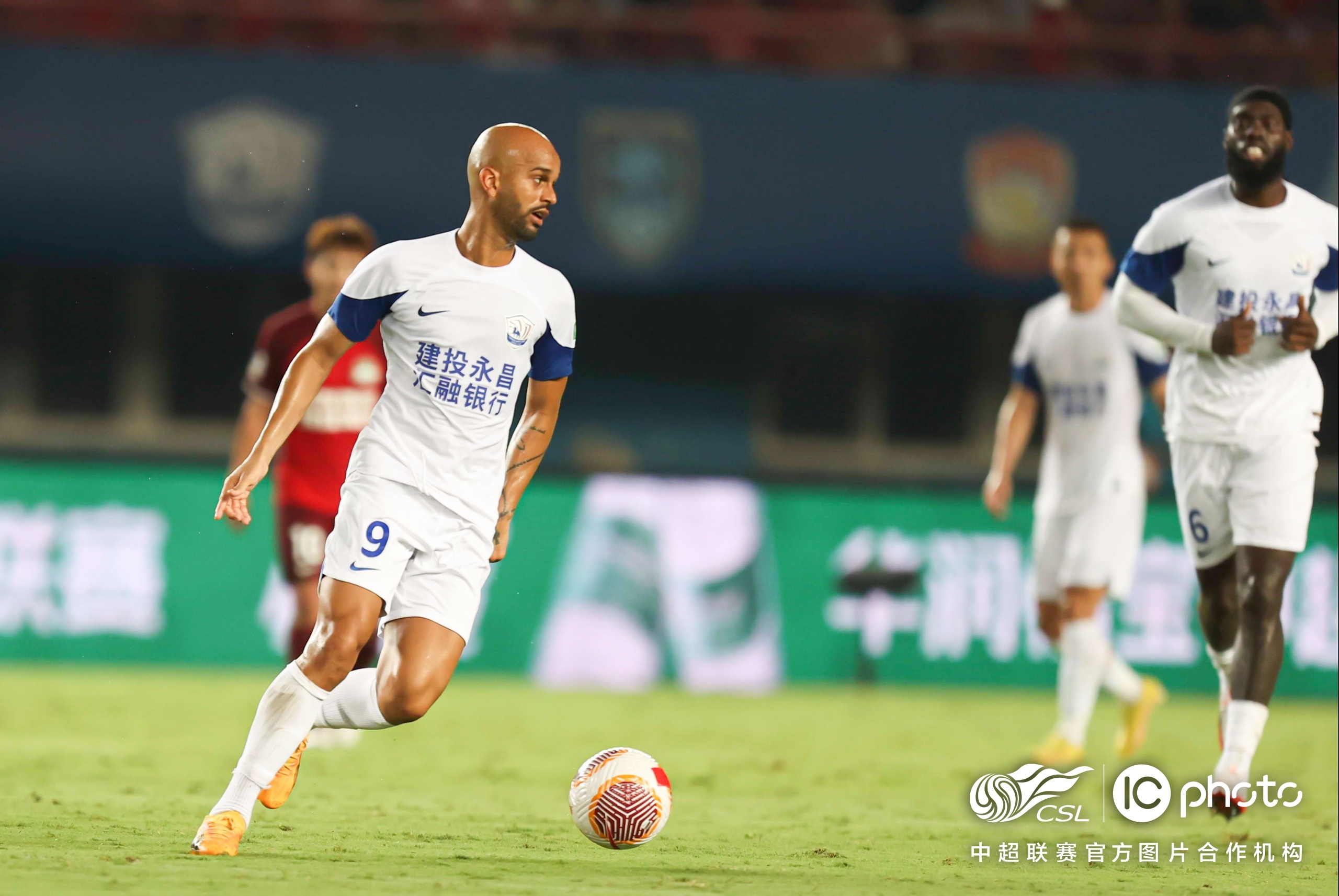 kaiyun-德国杯今晨走向成谜；广州队远射贴柱；底气十足；年轻球员得到机会