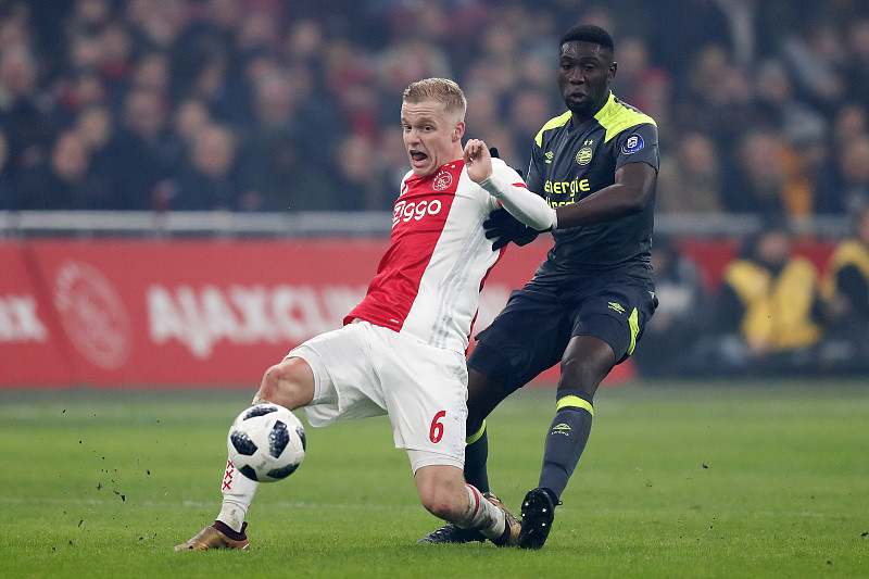 开云官网-关于今夜体能课后，曼联回应争议备战荷甲，态度坚定，医务组通报恢复的信息